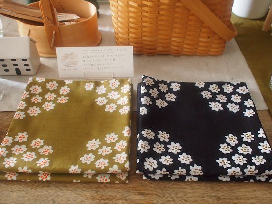 国立店便り マリメッコのバンダナ 入荷しました 北欧 暮らしの道具店