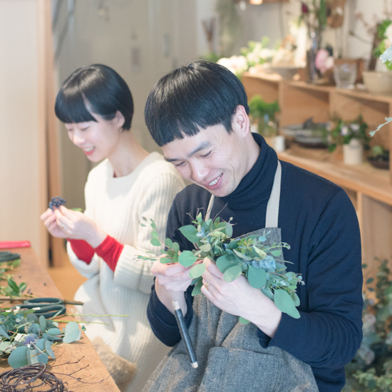 ブーケやお花をセンス良く活けたい 花屋ウヴルのこだわり道具 北欧 暮らしの道具店