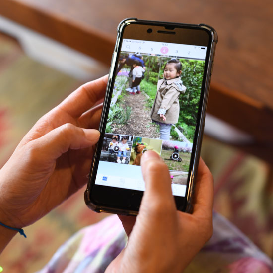 スマホにある子供の写真を自動で整理保存してくれるアプリ 北欧 暮らしの道具店