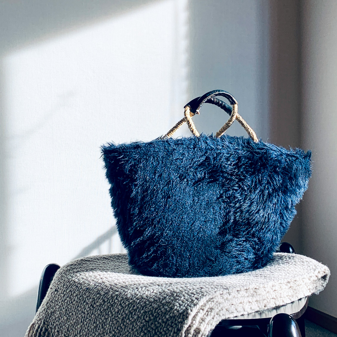 あの人のバッグ インテリアを整えるように 持ち物を見つめたら スタイリスト 洲脇佑美さん 北欧 暮らしの道具店