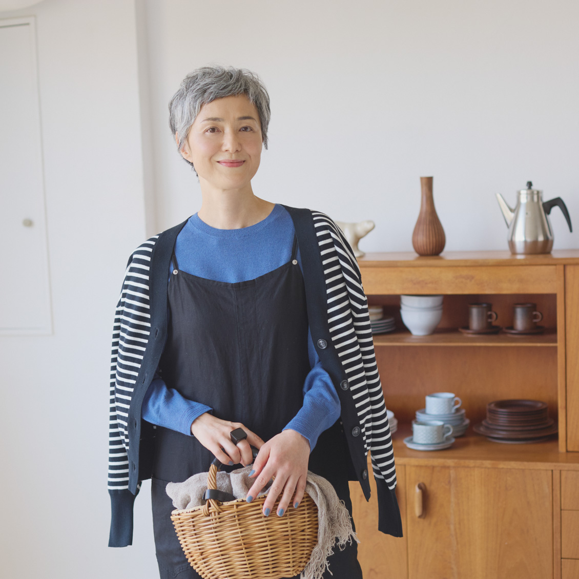 あの人ならどう着る？】前編：ニットで始める秋支度。青木沙織里さんの 